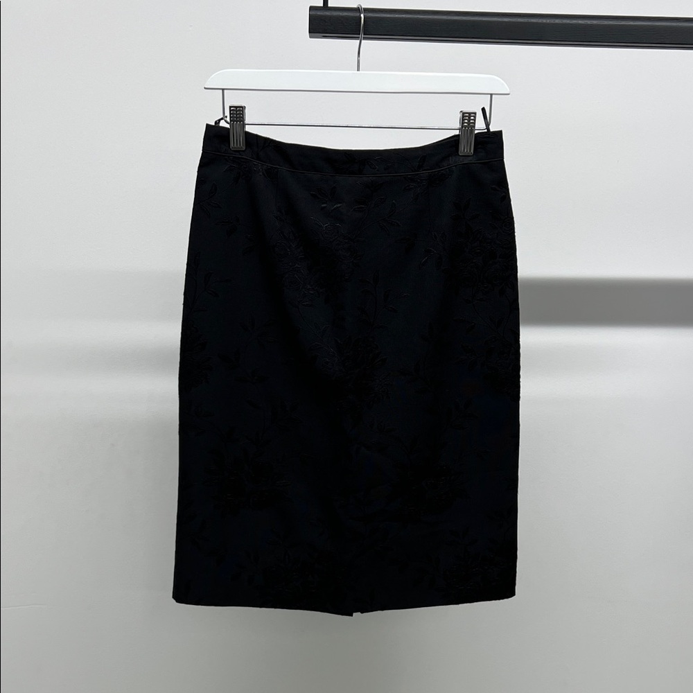 Shanghai Tang Black Floral Pencil Skirt